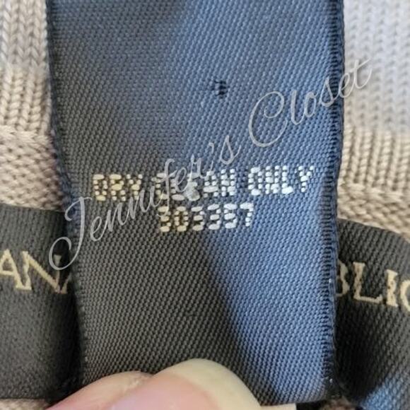 Banana Republic Stretch Tan Silk V Neck Side Ties Long Sleeve Sweater Size Small - Picture 7 of 9